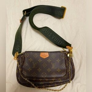 Louis Vuitton Multi Pochette